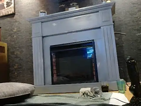 Snapshot of Astrid-Gilbert chatting on February 2025 07:00:02 AM Astrid-Gilbert online show from February 2025 07:00:02 AM