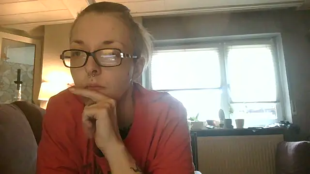 Snapshot of Astrid-Gilbert chatting on December 2025 10:08:02 AM Astrid-Gilbert online show from December 2025 10:08:02 AM