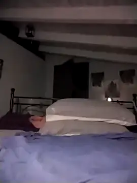 Snapshot of divinaerotica chatting on November 2025 08:18:01 PM divinaerotica online show from November 2025 08:18:01 PM