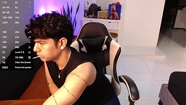 stiven and ale online show from October 2025 01:12:02 AM