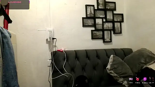 MirandaLatinaLovely online show from November 2025 03:34:01 PM