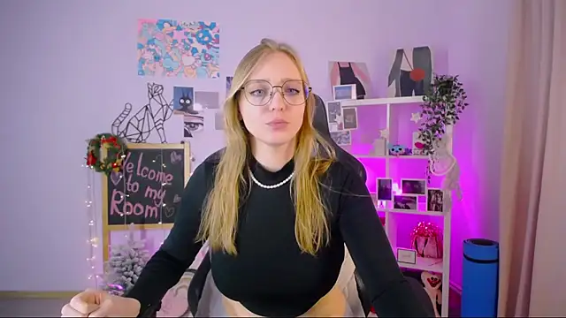 VeronicaAndersen online show from February 2025 09:04:01 PM
