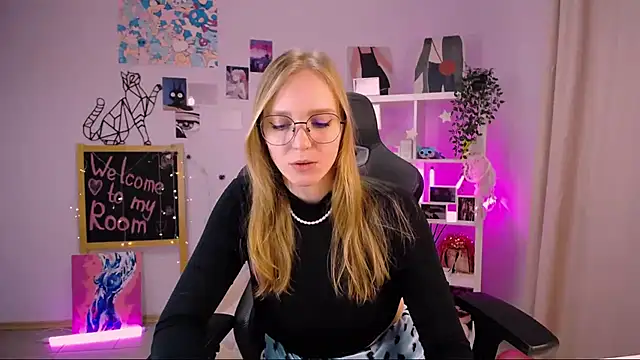 VeronicaAndersen online show from February 2025 06:23:01 PM