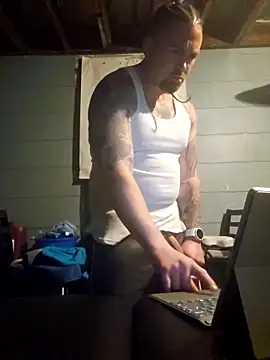 DaddyMac9746 online show from March 2025 06:47:01 AM