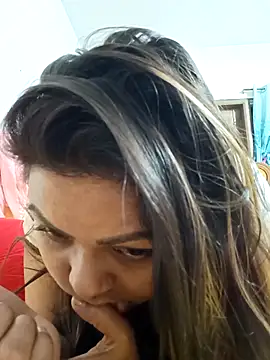 Snapshot of blue-berry07 chatting on November 2025 07:26:02 PM blue-berry07 online show from November 2025 07:26:02 PM