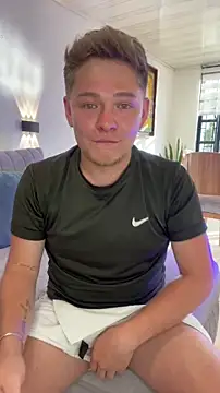 Snapshot of Angel_Montiell chatting on October 2025 09:15:02 PM Angel Montiell online show from October 2025 09:15:02 PM