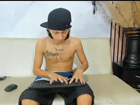 LucioDelDuque online show from February 2025 06:51:02 AM