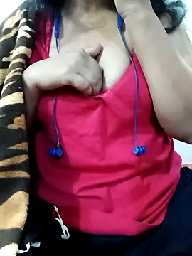 Snapshot of Radhika-mahi chatting on November 2025 04:20:01 PM Radhika-mahi online show from November 2025 04:20:01 PM