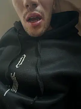 yaxxx03 online show from October 2025 01:23:01 PM