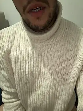 yaxxx03 online show from October 2025 07:59:01 PM