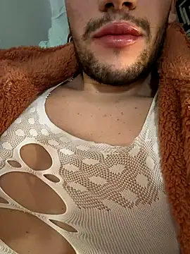 yaxxx03 online show from November 2025 07:37:02 PM