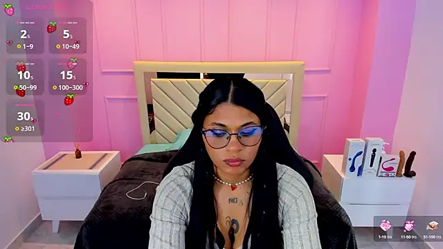 LINDSAY MARIN2 online show from March 2025 07:38:02 PM