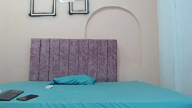 Snapshot of manuel_rey chatting on September 2025 02:22:02 AM manuel rey online show from September 2025 02:22:02 AM