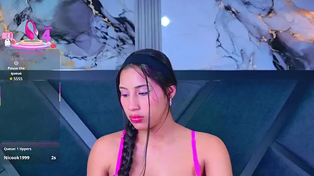 Snapshot of YesyHills chatting on September 2025 07:08:01 PM YesyHills online show from September 2025 07:08:01 PM