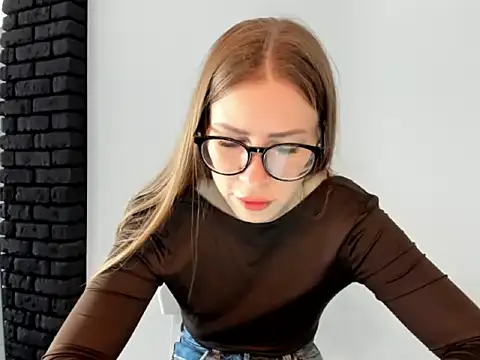vikky s1 online show from September 2025 09:23:02 AM
