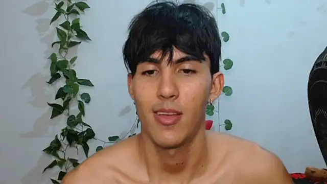 neithanzynxx online show from February 2025 10:31:01 PM