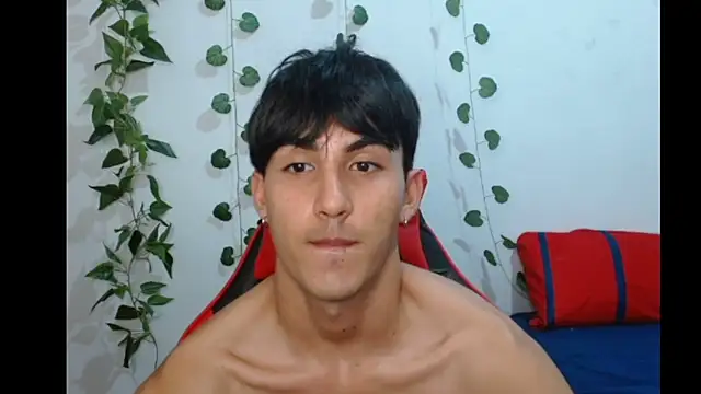 neithanzynxx online show from February 2025 07:25:01 PM