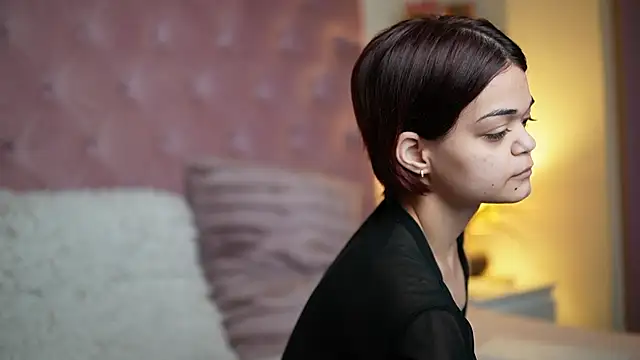 MaiaMini online show from November 2025 10:51:01 PM