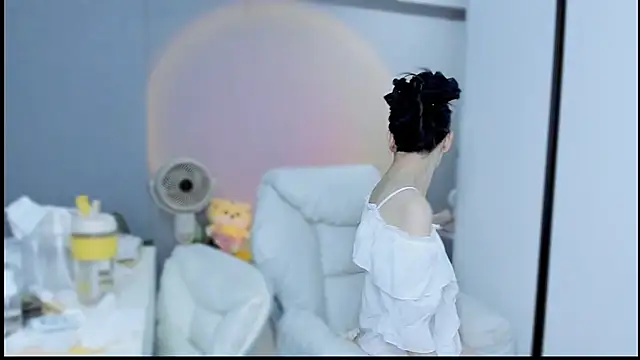 Snapshot of A_dabo chatting on November 2025 01:34:02 PM A dabo online show from November 2025 01:34:02 PM