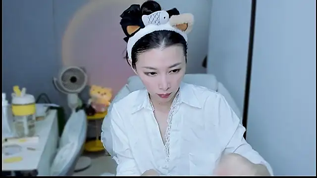 Snapshot of A_dabo chatting on November 2025 03:34:02 PM A dabo online show from November 2025 03:34:02 PM