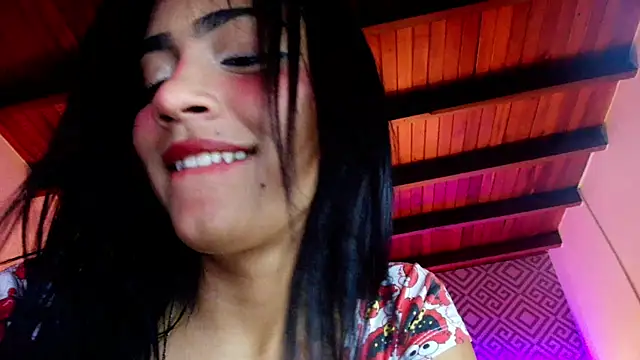 Snapshot of Xotic_bella chatting on March 2025 05:04:01 PM Xotic bella online show from March 2025 05:04:01 PM