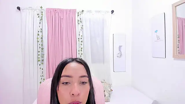Snapshot of Emma_lorense22 chatting on March 2025 06:54:02 PM Emma lorense22 online show from March 2025 06:54:02 PM