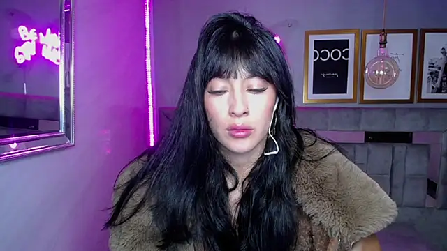 Snapshot of Isabella_Collen_v chatting on March 2025 12:46:02 PM Isabella Collen v online show from March 2025 12:46:02 PM