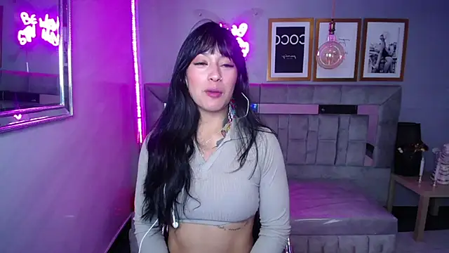 Snapshot of Isabella_Collen_v chatting on March 2025 12:58:01 PM Isabella Collen v online show from March 2025 12:58:01 PM