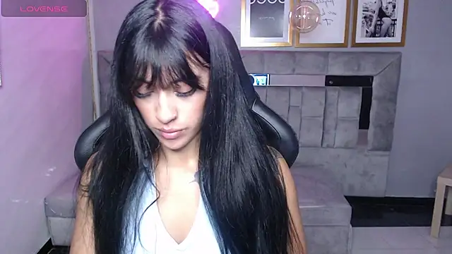 Snapshot of Isabella_Collen_v chatting on September 2025 01:00:02 PM Isabella Collen v online show from September 2025 01:00:02 PM
