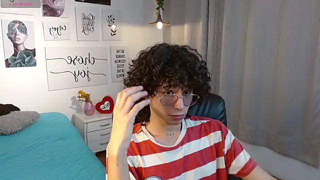 andres ocasio online show from September 2025 07:58:02 PM