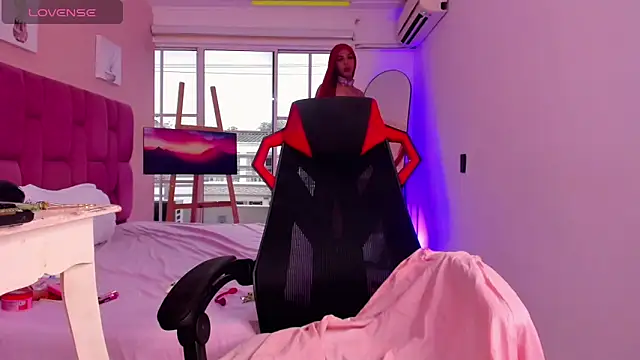 CHANELL 11INCHES online show from September 2025 08:43:01 PM