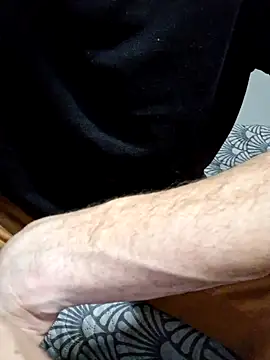 Snapshot of tajemniczy199 chatting on October 2025 10:21:01 PM tajemniczy199 online show from October 2025 10:21:01 PM