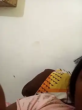 Snapshot of lakarinati chatting on March 2025 05:15:02 PM lakarinati online show from March 2025 05:15:02 PM