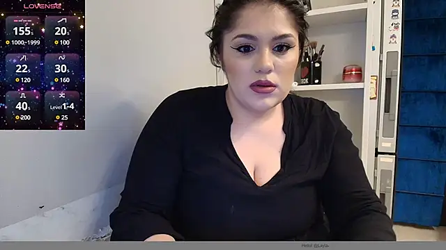 Layla- online show from December 2024 06:32:02 PM