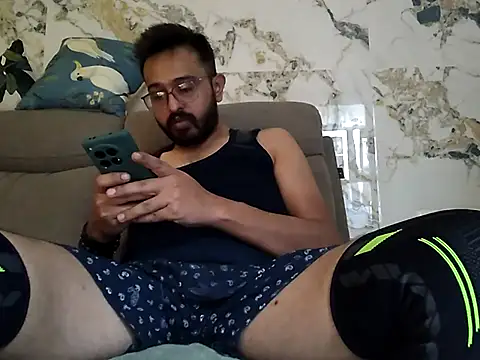 Snapshot of freakydesi chatting on October 2025 05:41:02 AM freakydesi online show from October 2025 05:41:02 AM