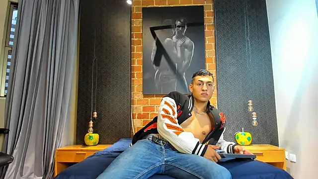 NoahVolkov online show from March 2025 12:01:01 PM