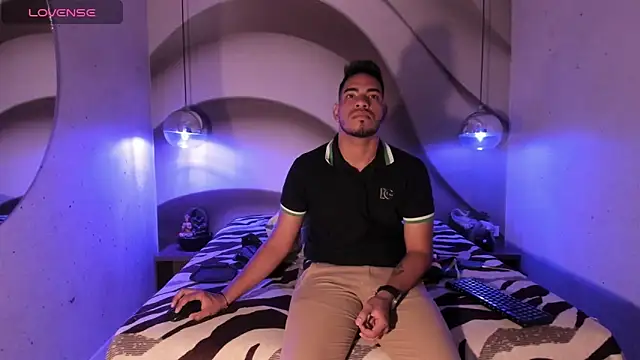 Snapshot of ETHAN_DRAVEN chatting on October 2025 06:52:02 PM ETHAN DRAVEN online show from October 2025 06:52:02 PM