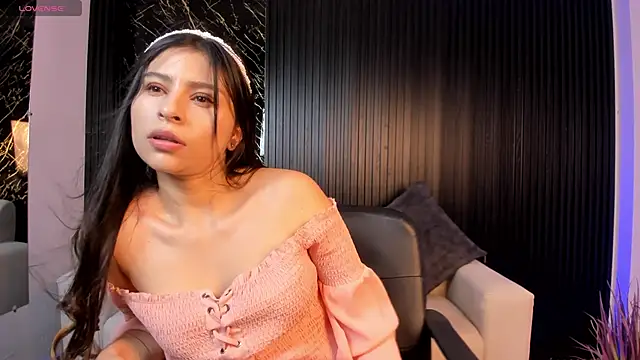 Catalina Santhana online show from March 2025 07:17:01 PM