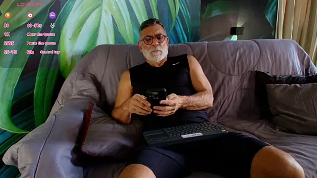 LukeCrews online show from September 2025 06:41:02 PM