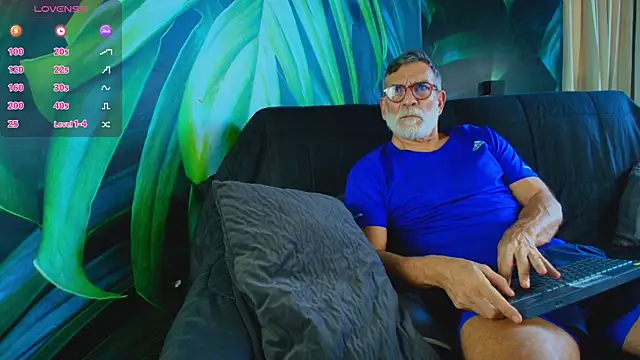 LukeCrews online show from September 2025 07:15:02 PM