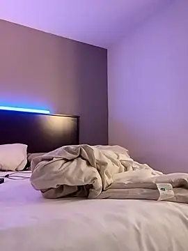 Snapshot of KITTYBOOBOOFUXX chatting on November 2025 04:23:02 AM KITTYBOOBOOFUXX online show from November 2025 04:23:02 AM