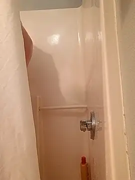 Snapshot of KITTYBOOBOOFUXX chatting on November 2025 03:20:02 AM KITTYBOOBOOFUXX online show from November 2025 03:20:02 AM