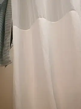 Snapshot of KITTYBOOBOOFUXX chatting on December 2025 02:06:02 AM KITTYBOOBOOFUXX online show from December 2025 02:06:02 AM