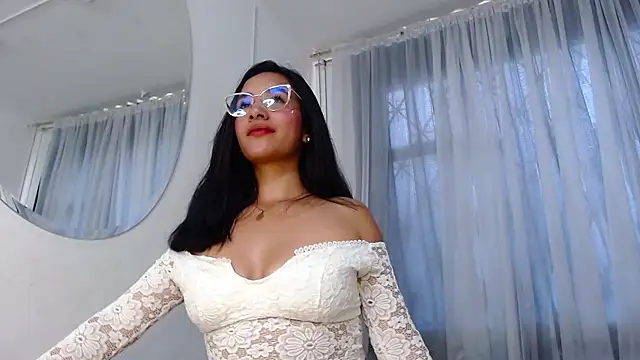 violettsuncs online show from September 2025 09:48:02 PM