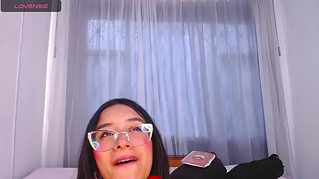 violettsuncs online show from September 2025 09:48:02 PM