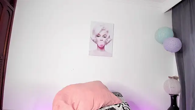 Snapshot of sweet_cinamon chatting on September 2025 07:25:02 PM sweet cinamon online show from September 2025 07:25:02 PM