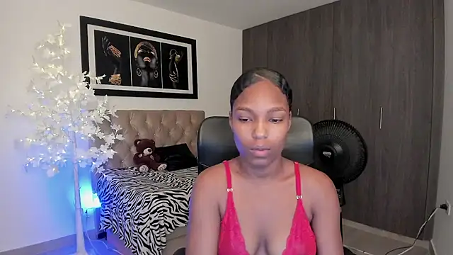 samanthaa fox1 online show from March 2025 07:06:01 PM