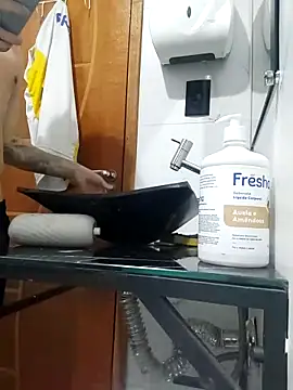 craxybaby online show from November 2025 02:45:02 PM