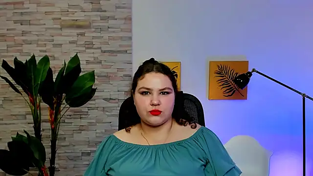 Snapshot of FlorenceAnderson chatting on March 2025 02:12:01 PM FlorenceAnderson online show from March 2025 02:12:01 PM