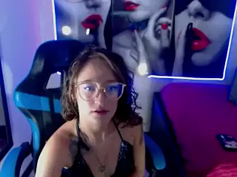 perla purpura online show from March 2025 01:29:01 PM